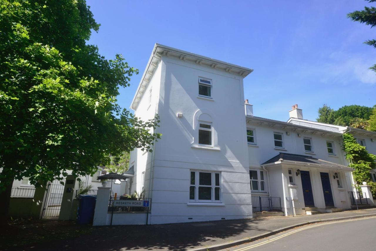 Torquaytownhouse With Hot Tub 200m From - Free Wifi Sky Glass Holiday home Torquay